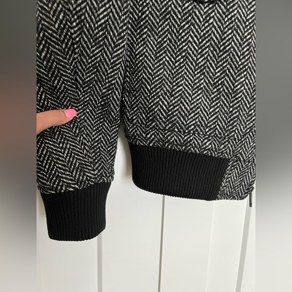 Express Mens patterned gray and black bomber jacket - Picture 6 of 8